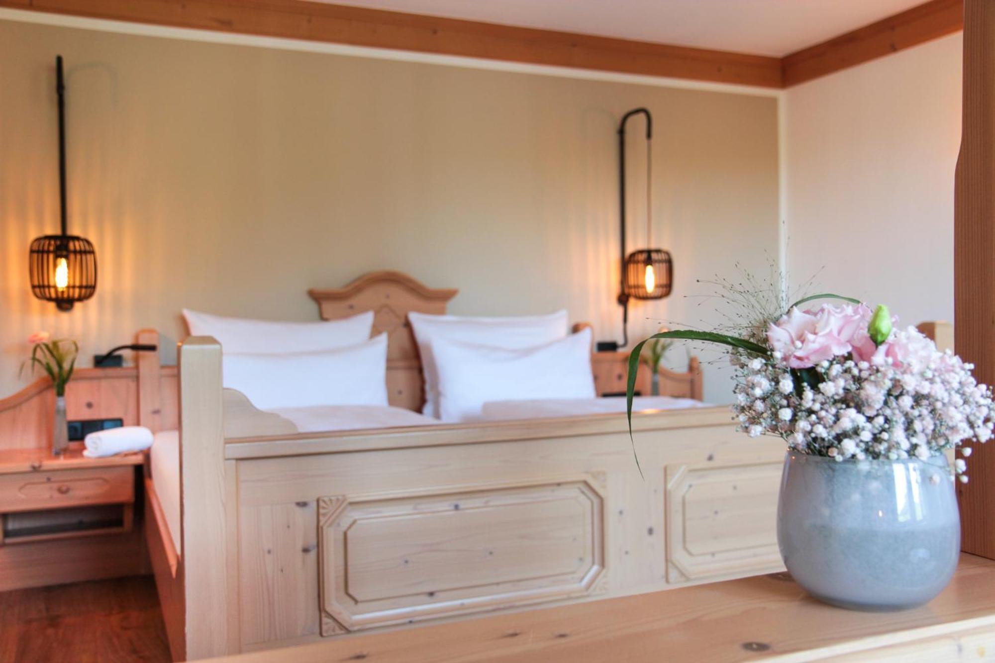Hotel Leinsweiler Hof ภายนอก รูปภาพ